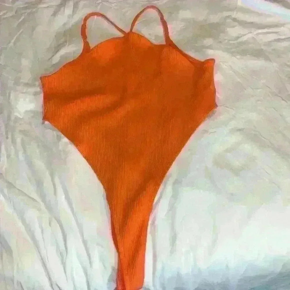 Womans High Cut body suit size L Wild Fabel - Picture 2 of 5